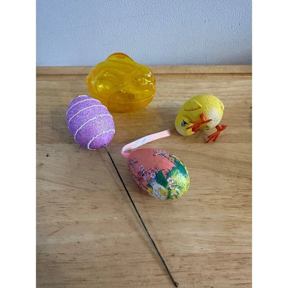 4 piece Vintage Easter decor - Picture 1 of 12